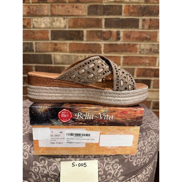 Bella Vita Women's Exa-Italy Wedge Sandal Open Toe Taupe Suede Leather Size 7 - Picture 8 of 8
